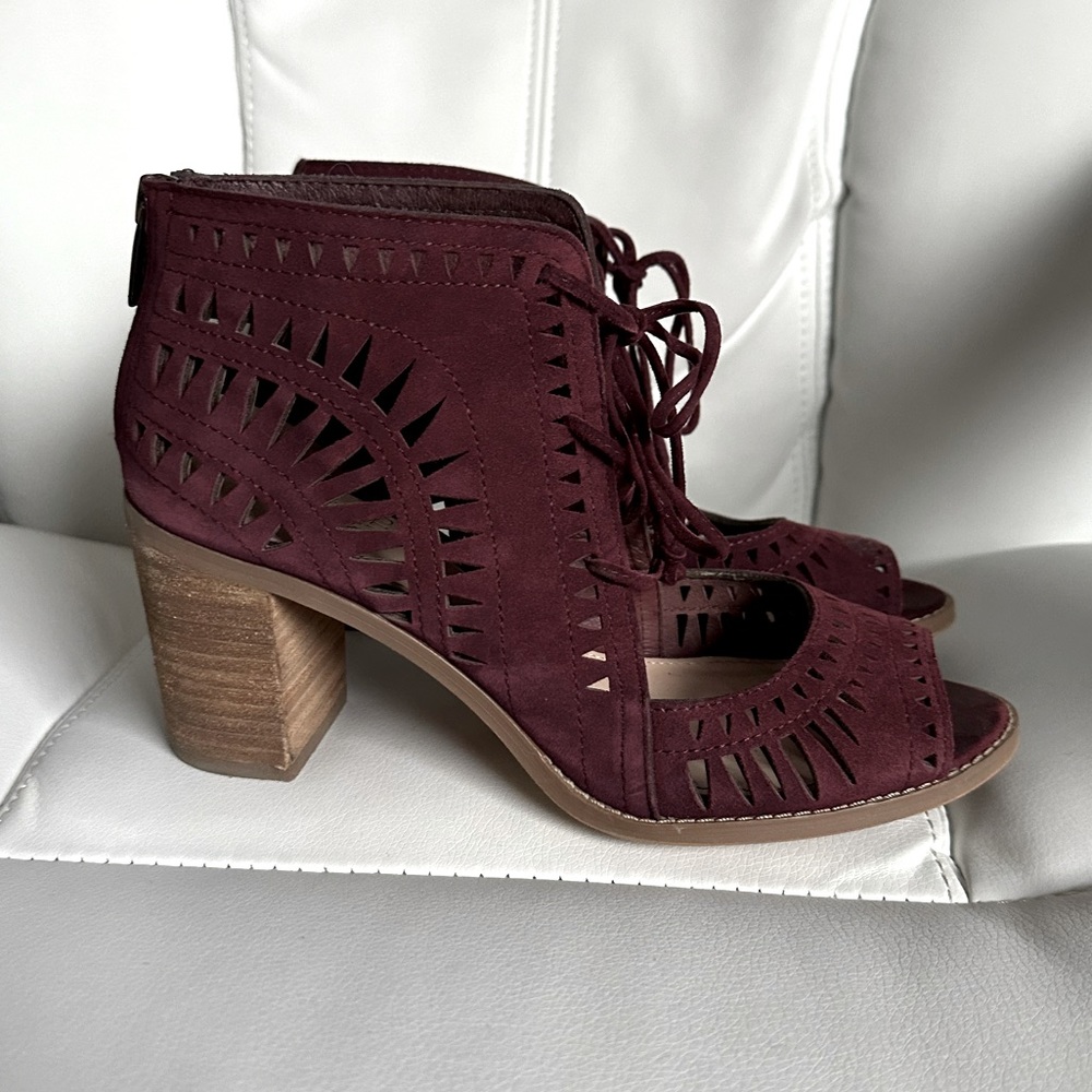 Vince Camuto Caged Suede Heeled Sandal - Size 7.5